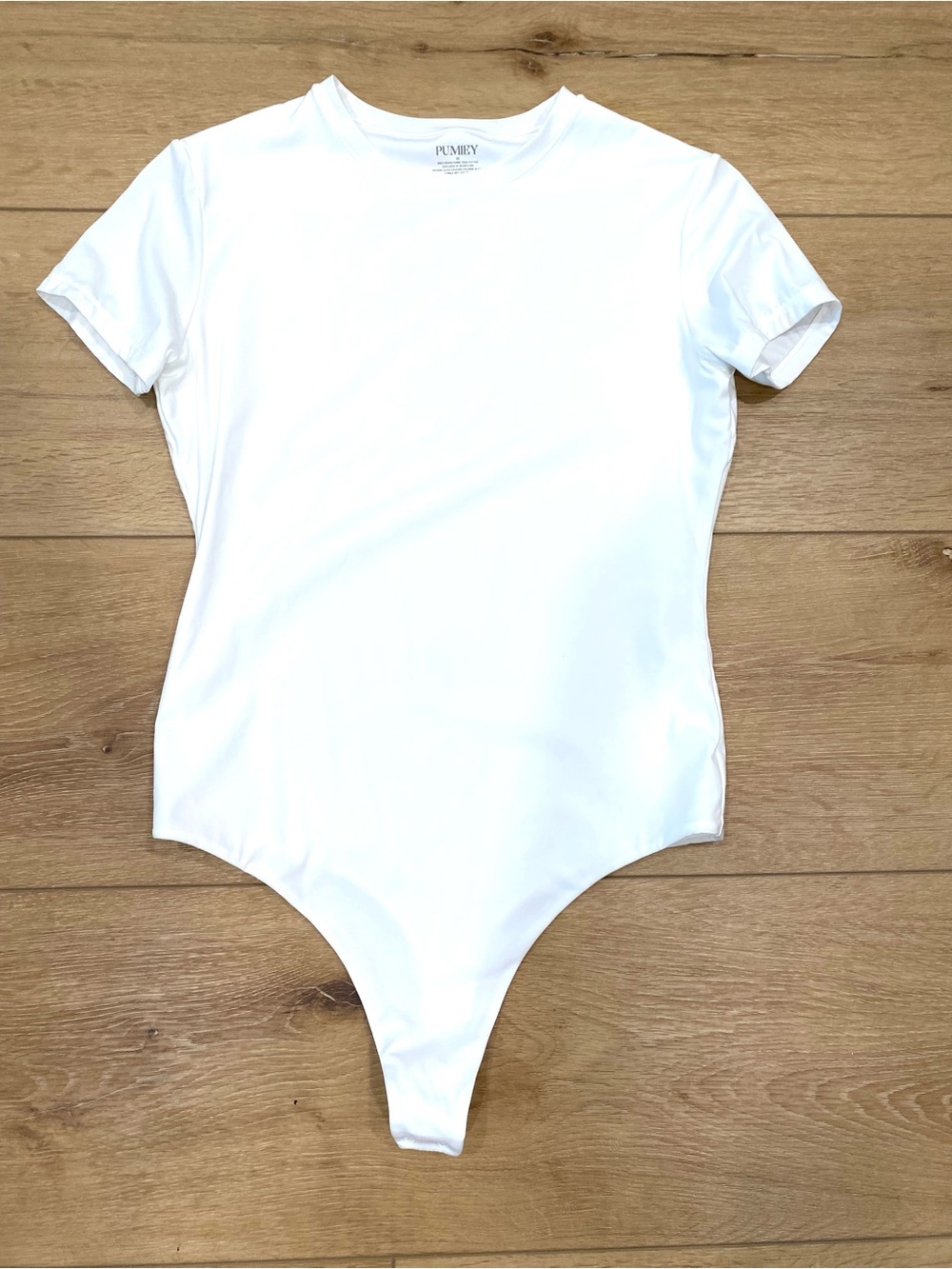 PUMIEY Bodysuit M White Short Sleeve Thong Crew Neck Stretch Basic Top Soft